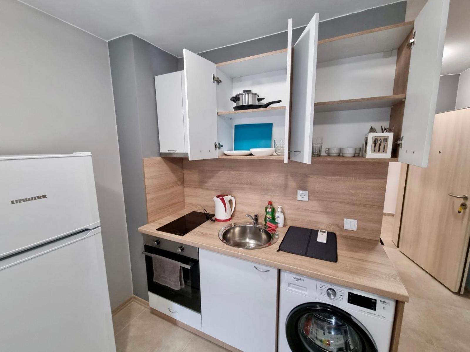 Best Family Apartments & Private Parking Sofia Exterior foto